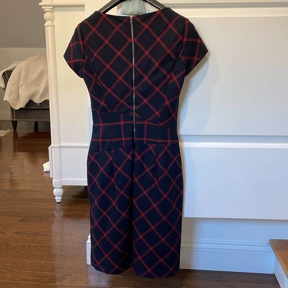 Only worn once, Brooks Brothers dress size 0, Red Fleece - Picture 2 of 2